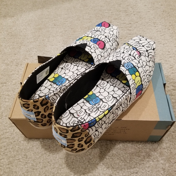 TOMS Multi Bubble women size 8 brand new with - Picture 2 of 7